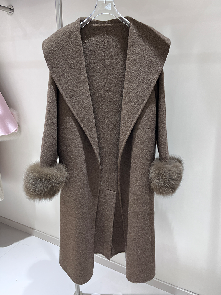 Wool Coat Peacoat - 2025, neuer Wollmantel mit Echtfuchspelz-Manschetten, Damenmode,