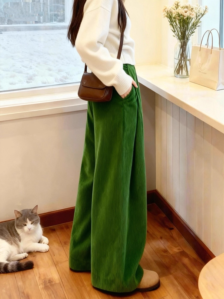Grüne Cordhose mit weitem Bein – Corduroy Pant Warm Bewertung und Preis